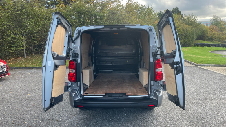 Citroen Dispatch Xl Diesel 1400 2.0 BlueHDi 145 Van Driver Edition EAT8